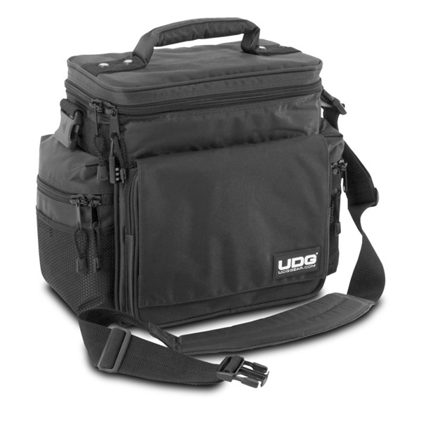 UDG U9630 Ultimate スリングバッグ Black 【最大約30～40枚収納対応