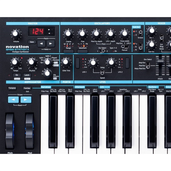 NOVATION Bass station II 【ベース専門フロアで試奏可能！】 ｜イケベ