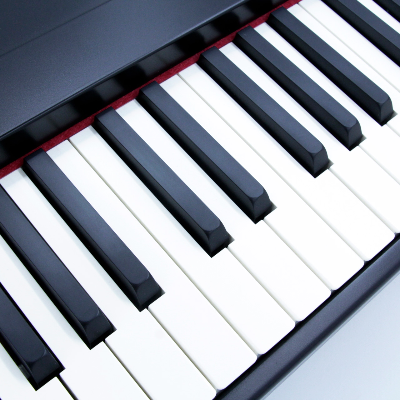 Roland】5.8kgの軽量88鍵盤「GO:PIANO88(GO-88PX)」登場！ | イケベ