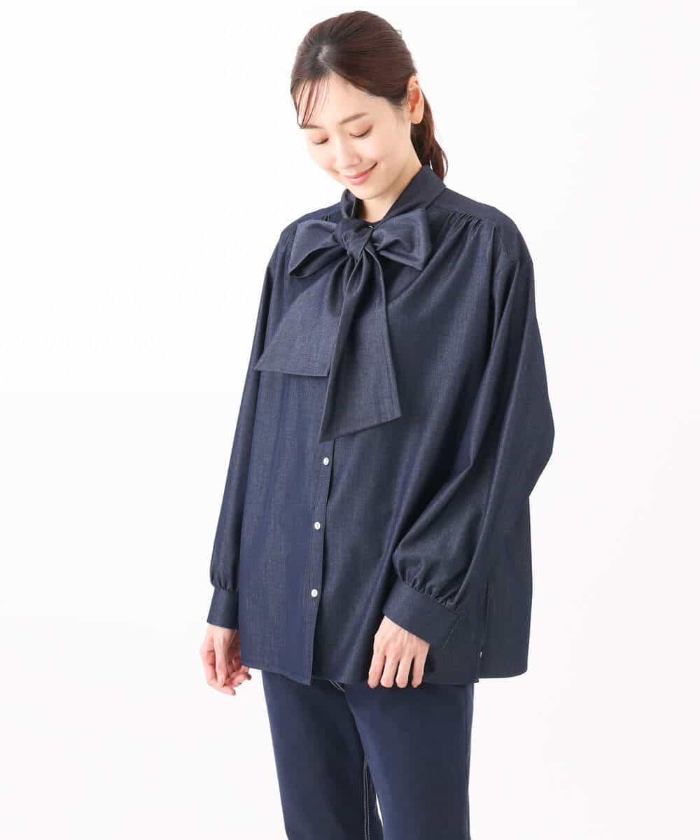 ボウタイ付きデニムライクバンドカラーブラウス/洗える(ブラウス