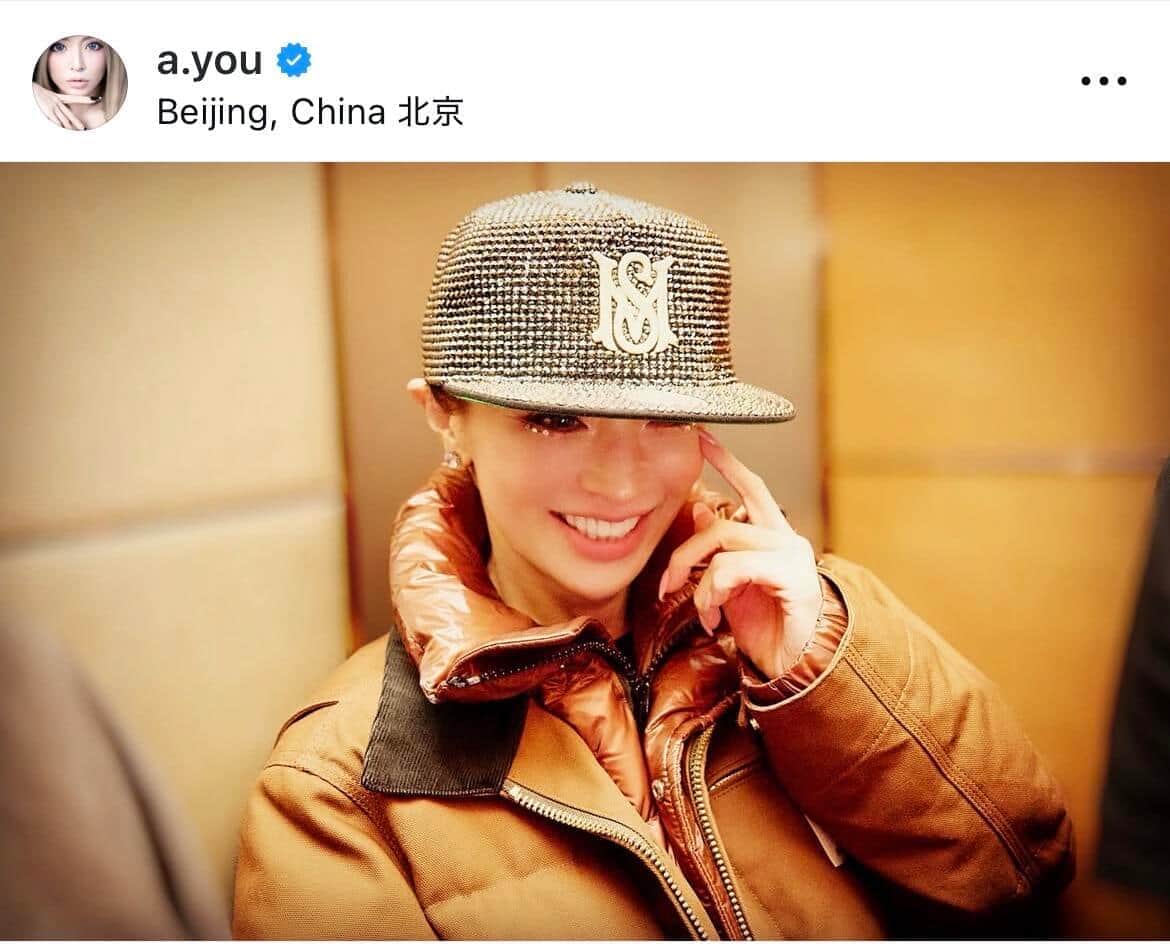 浜崎あゆみ、肩出し純白オフショルドレスで圧倒的「歌姫オーラ