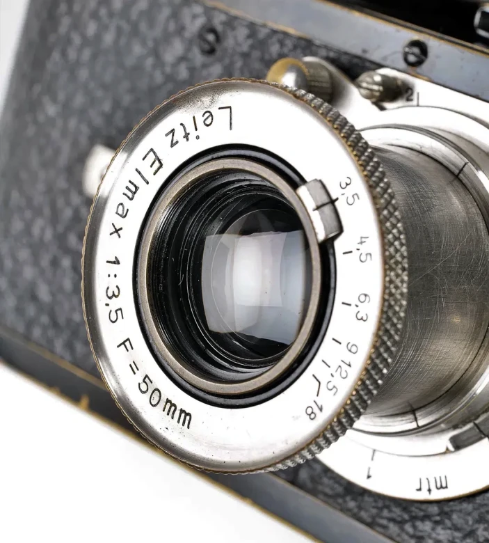 Blogpost about one of the earliest and most historical Leicas, the