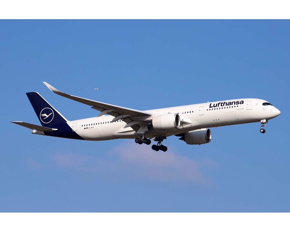 www.JetCollector.com: Lufthansa A350-900 D-AIVA 1:400 Scale