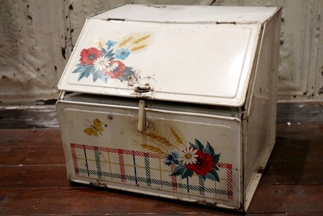dp-190701-19 Vintage Metal Bread Box - Jack's Mart