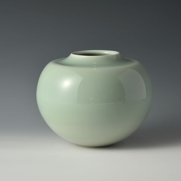 Japan Pottery Net / 青白磁壺