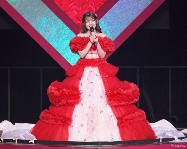 AKB48村山彩希が卒業コンサート 写真特集：時事ドットコム