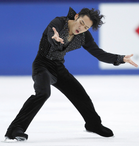 フィギュアスケートの全日本選手権、男子…：男子フィギュア 高橋大輔