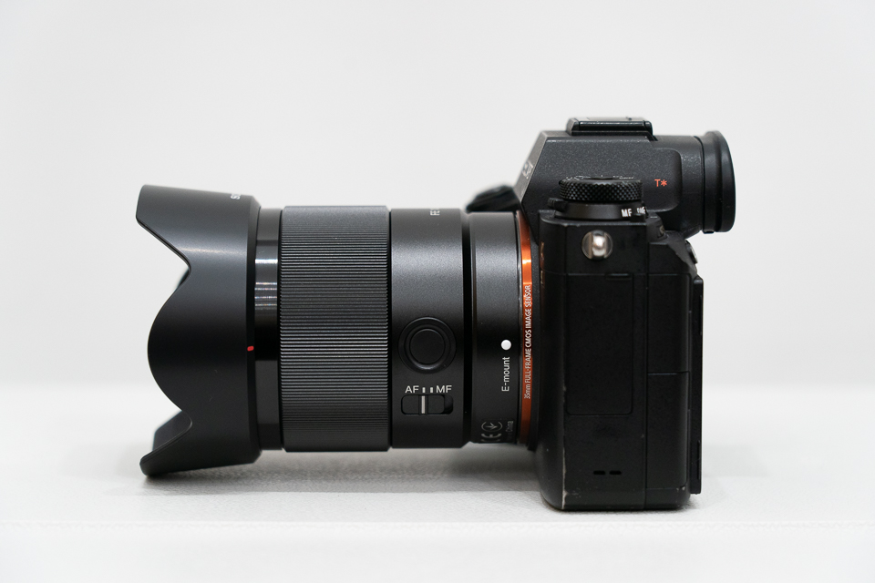 これからの標準単焦点レンズ SONY FE 35mm F1.8 (SEL35F18F) レビュー
