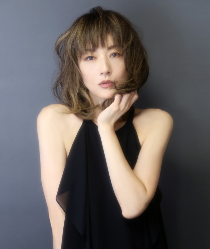 高岡 早紀 | ビクターエンタテインメント