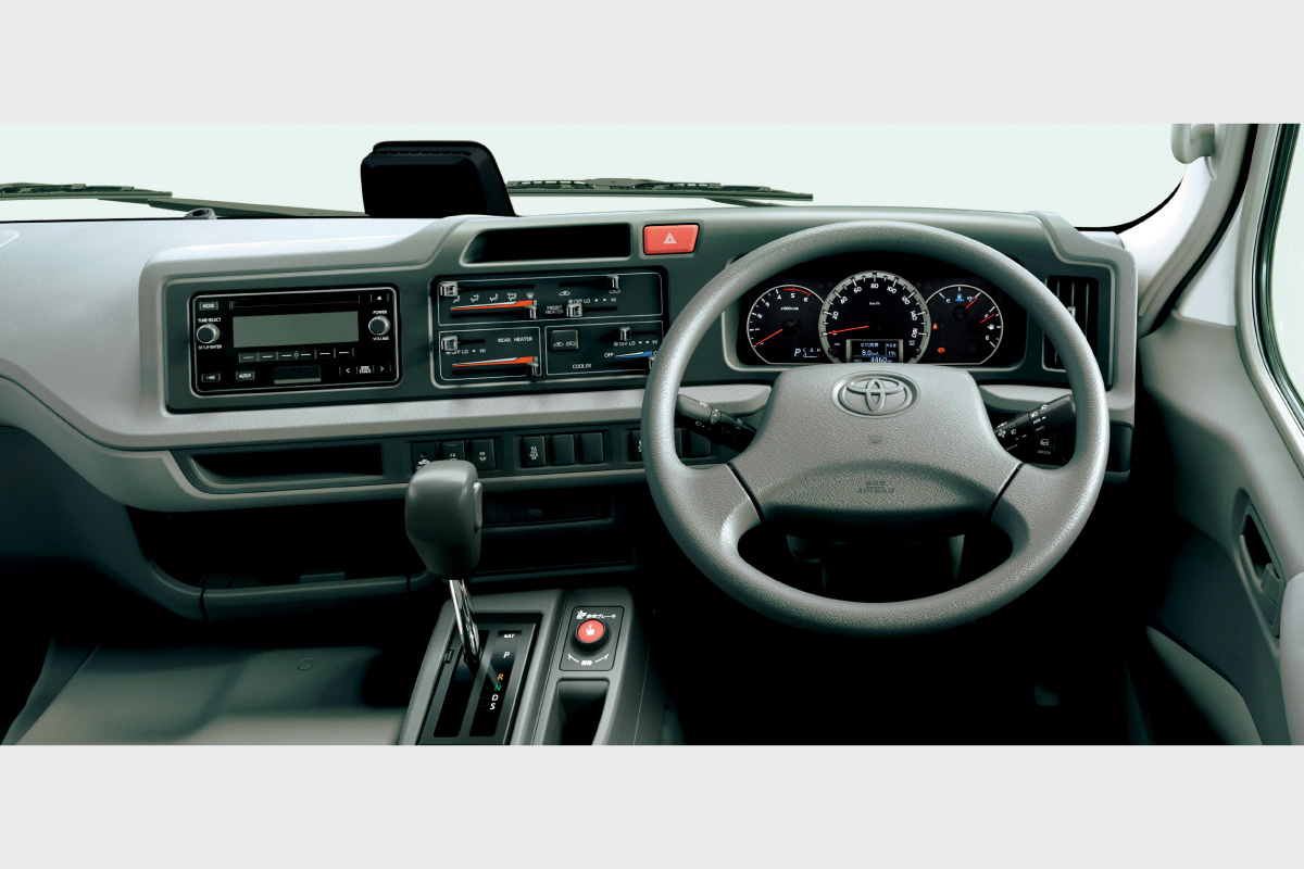 コースター | 価格・グレード | すべての人に移動の自由と楽しさを