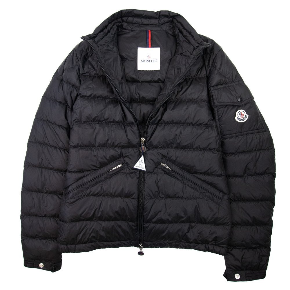 Moncler Agay Short Down Jacket Black 999 | ONU