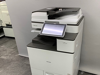 RISO 理想科学 中古モノクロB4対応印刷機 RISOGRAPH RZ630 | 中古