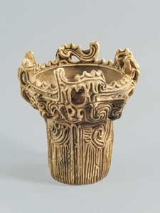 粉彩団蝶文碗｜展示中の日本・東洋のやきもの｜コレクション｜岡田美術館