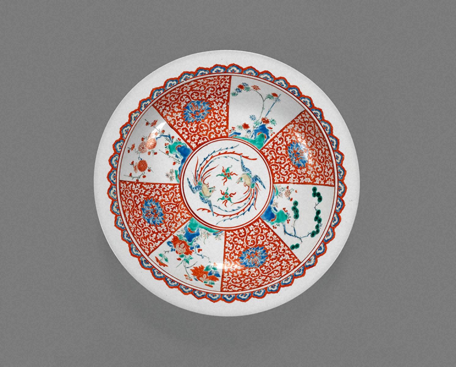 色絵松竹梅牡丹双鳳文大皿｜今後展示予定の日本・東洋のやきもの