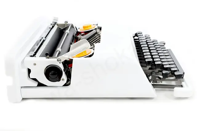 olivetti valentine（白） プレミアム中古タイプライター｜タイプ