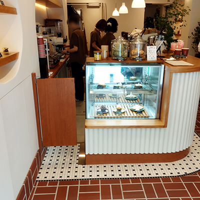 カフェ・喫茶店｜業務用冷蔵ショーケースの製造販売,及川工業