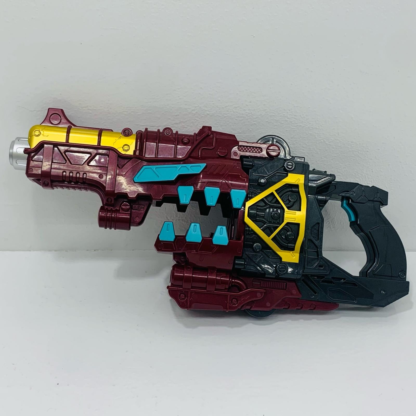 中古】 DX変身銃ベイクマグナム「仮面ライダーガヴ」【フィギュア