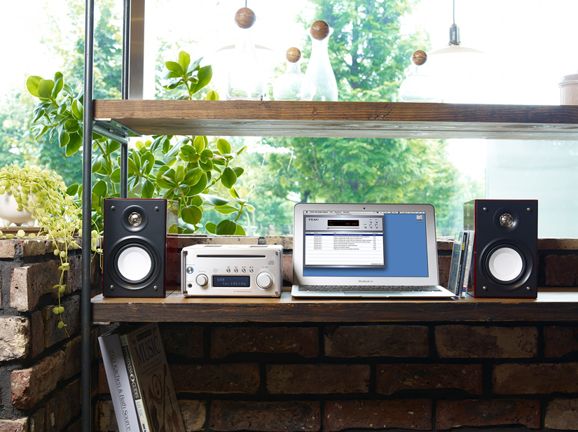 TEACのマイクロコンポ、HR-X101のご紹介です。