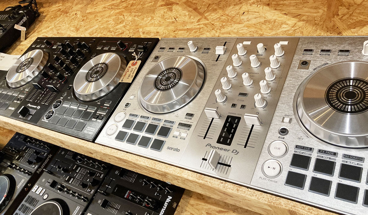 カラバリ史上間違いなく最高傑作】Pioneer DJ DDJ-SB3の限定シルバー