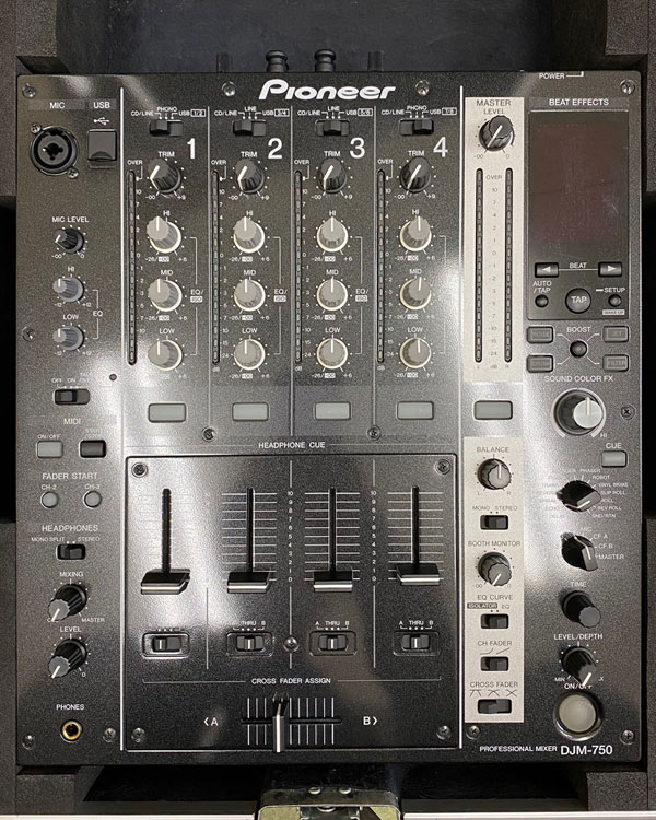 中古品】Pioneer DJ/DJミキサー/DJM-750-K※ハードケース付き！ -DJ機材