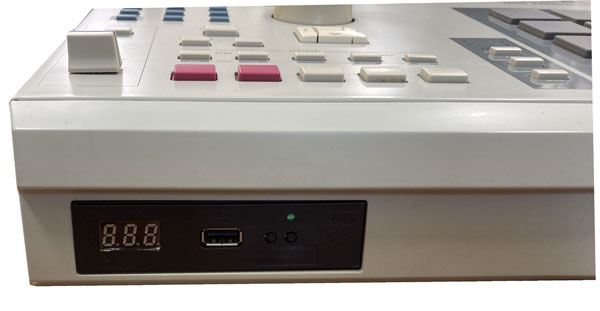 中古品】AKAI Professional/サンプラー/MPC2000☆ディスクドライブ