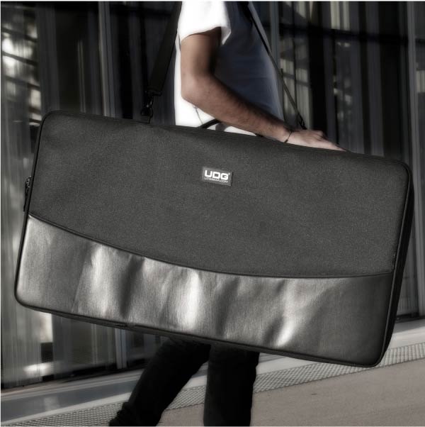 UDG/DJバッグ/U7103BL（XDJ-XZやDDJ-REV7も入る超大型ショルダーバッグ