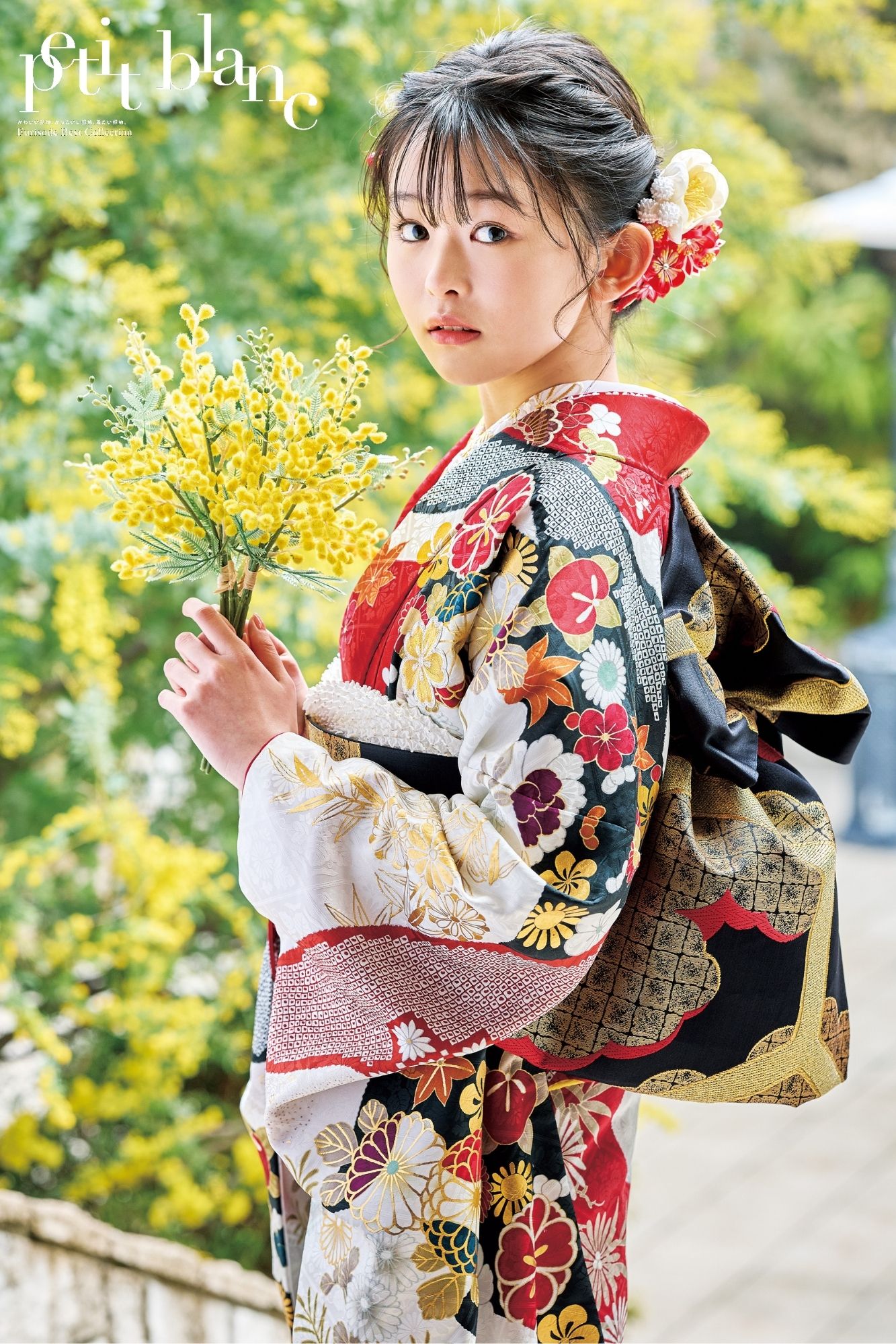 華やかな赤×白の振袖｜金駒刺繍が豪華な華やかな成人式の古典スタイル