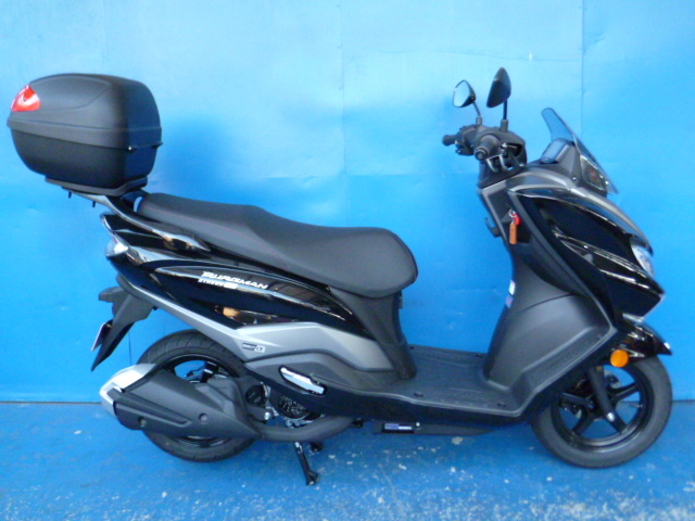 スズキ バーグマン125 (EA23M) ブラック バイク＆ホバークラフト専門店