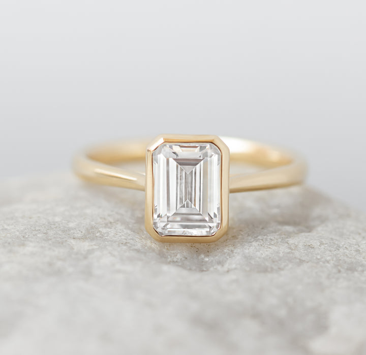 Betsy_YG_EmeraldCut_4621_yello