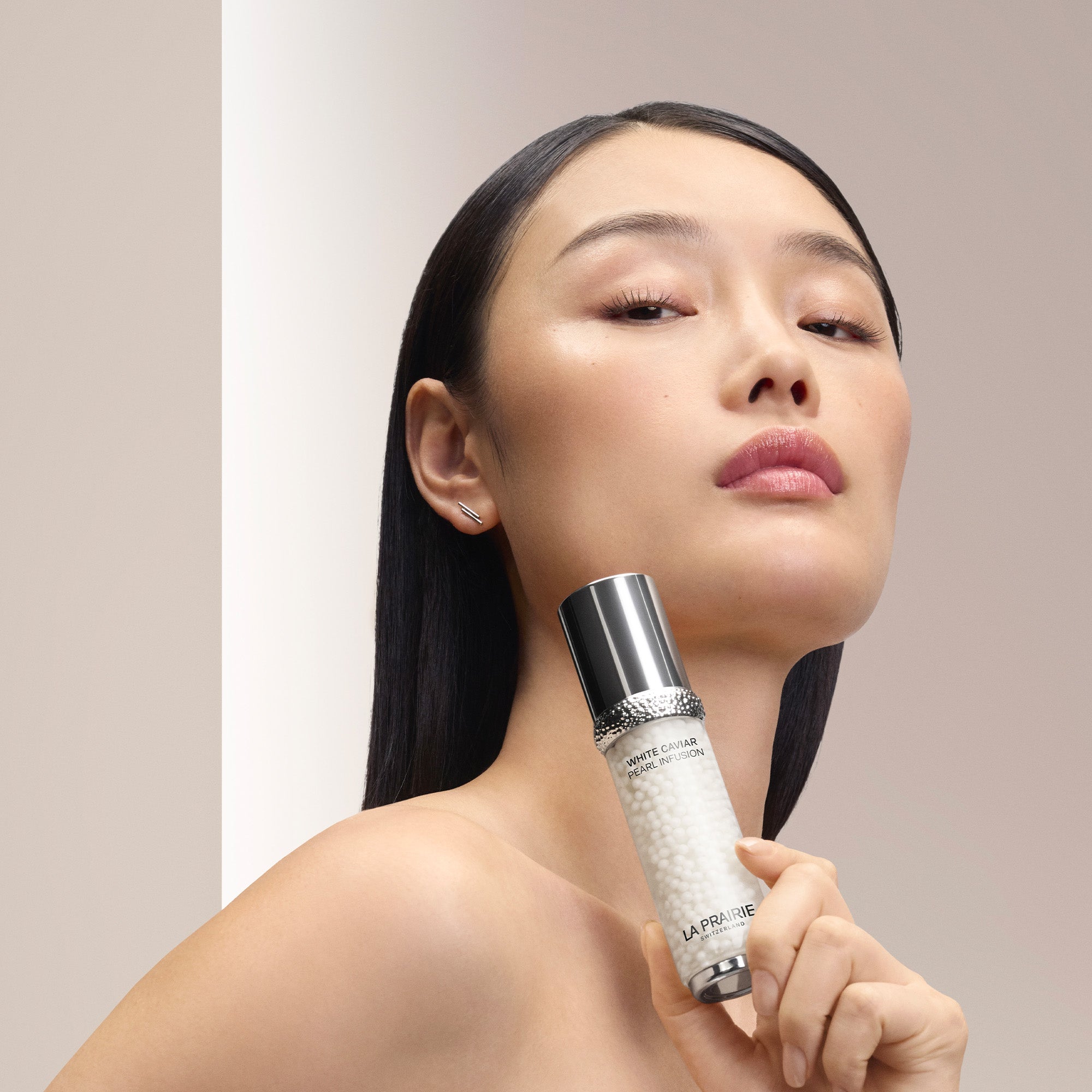 La Prairie White Caviar Illuminating Pearl Infusion | Brightening