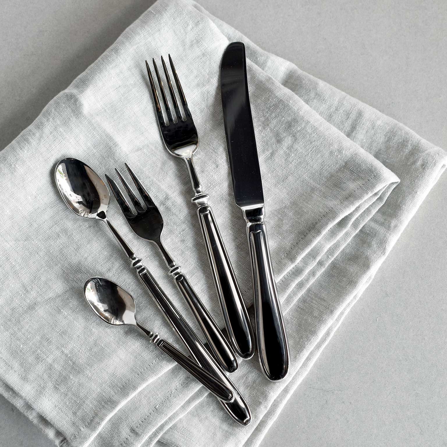 Picard & Wielputz（ピカード & ヴィールプッツ）Landhaus テーブル