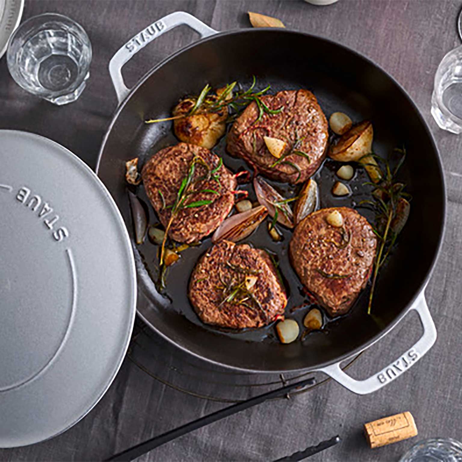 staub（ストウブ）ブレイザー ソースパン カンパーニュ 26cm | LIVING