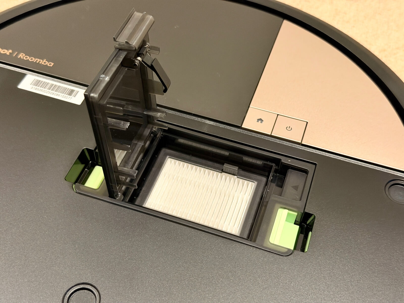 ルンバMax 705 Combo ロボット + AutoWash 充電ステーション レビュー