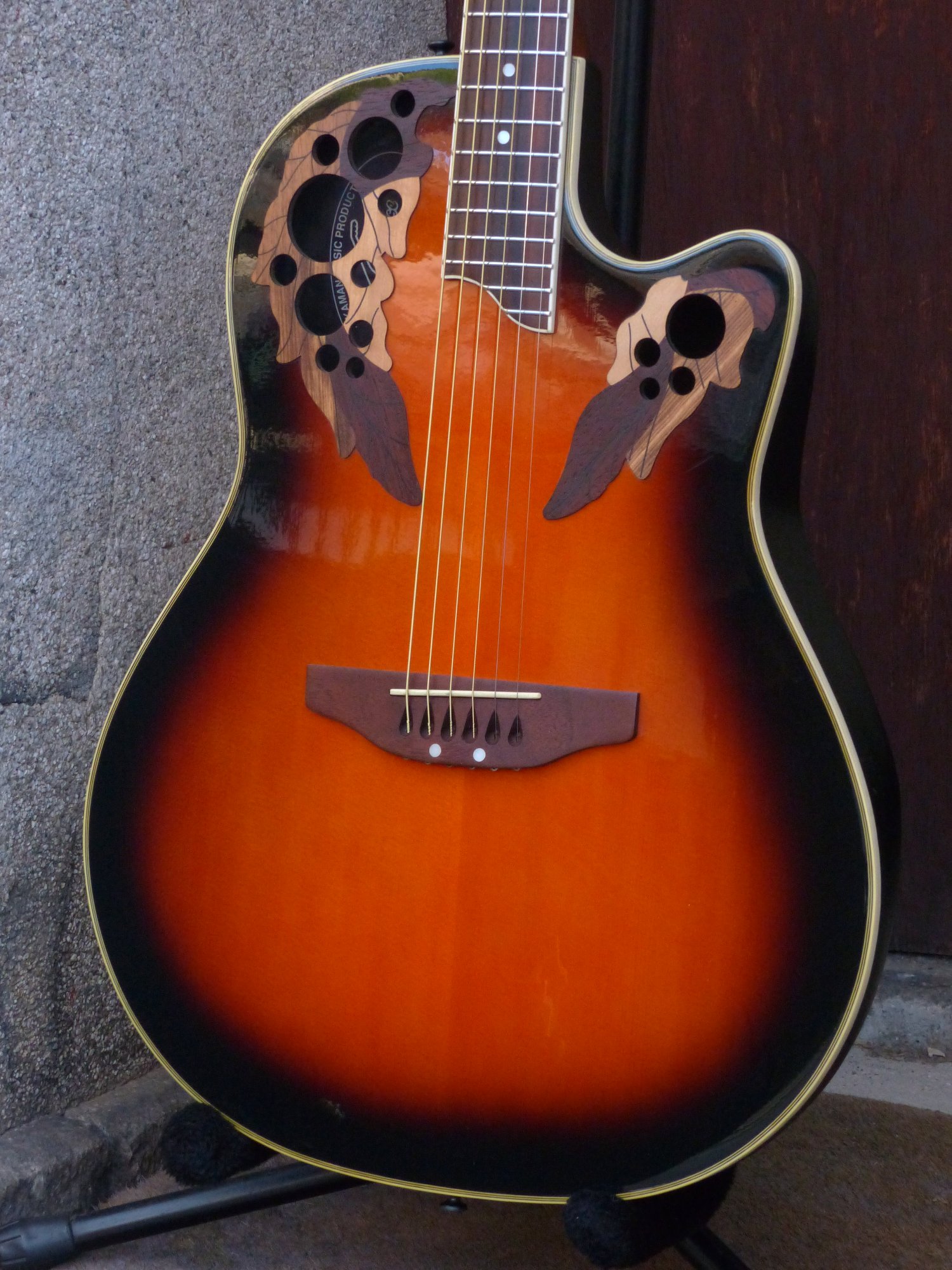 Applause by Ovation AEN 148 – 京町家のギターショップ ライトニン