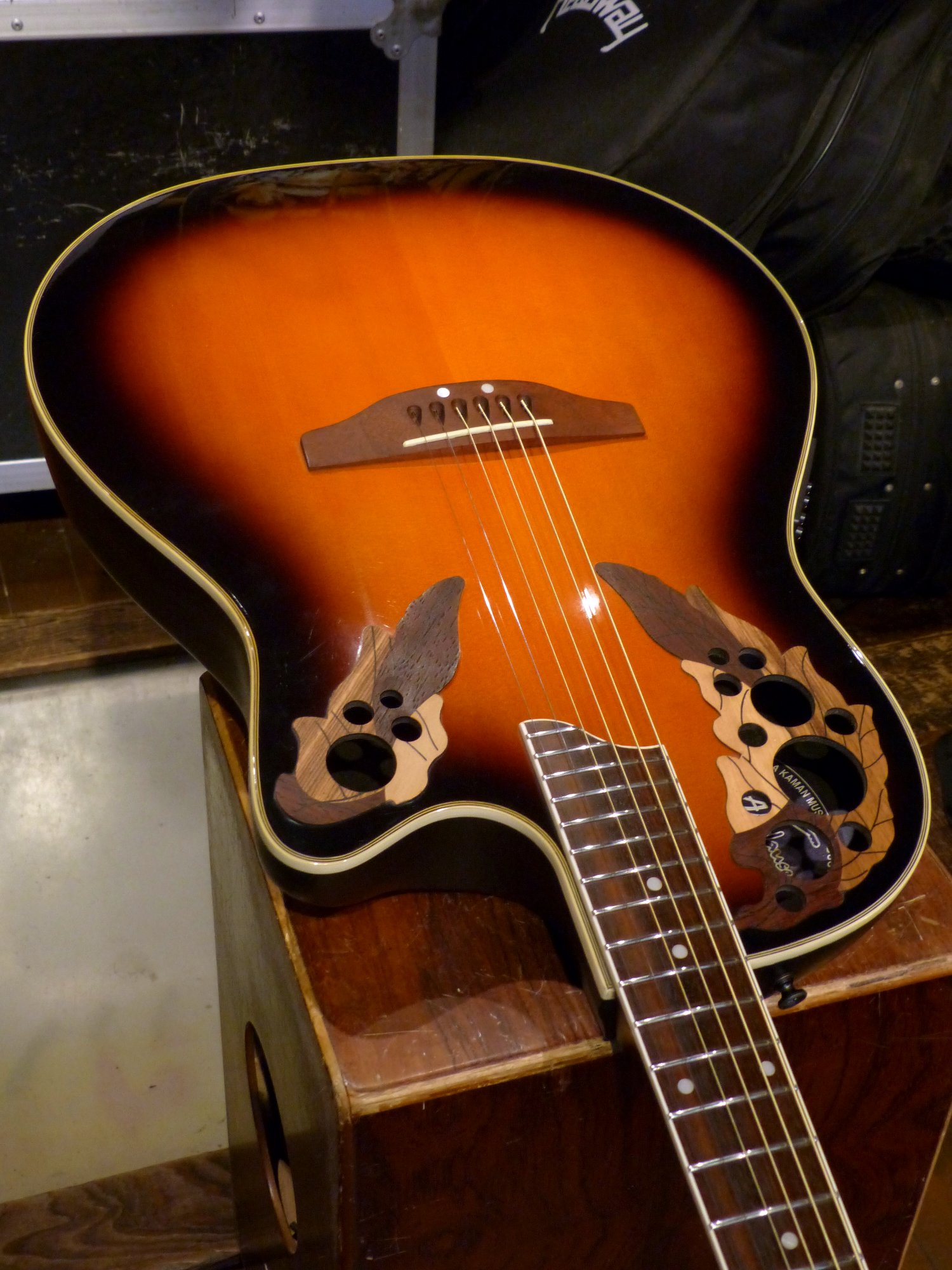 Applause by Ovation AEN 148 – 京町家のギターショップ ライトニン