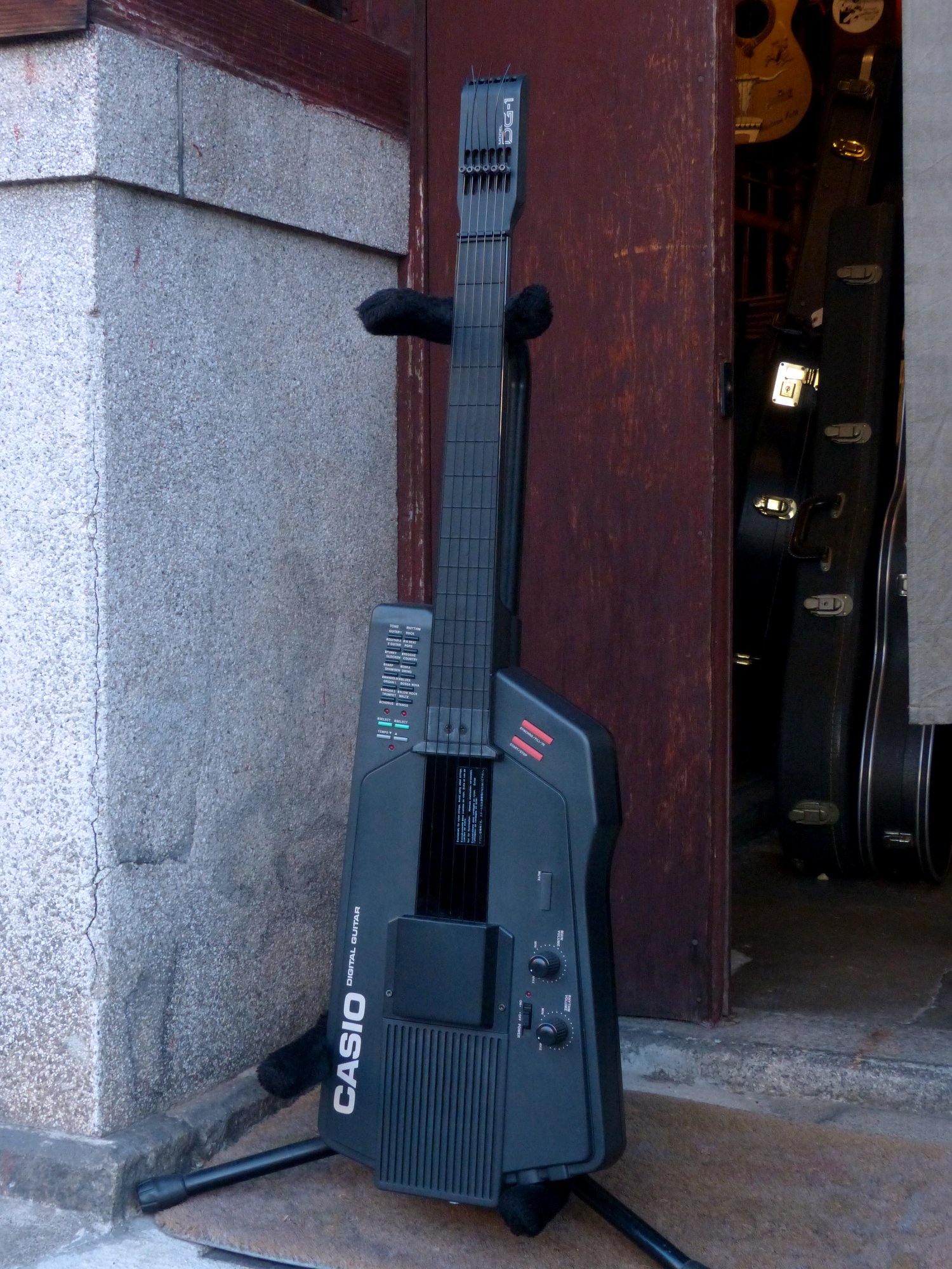 CASIO '80s Digital Guitar DG-1 – 京町家のギターショップ ライトニン
