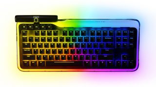 HYTE、本体が光るRGBメカニカルキーボード「HYTE Keeb TKL」発売