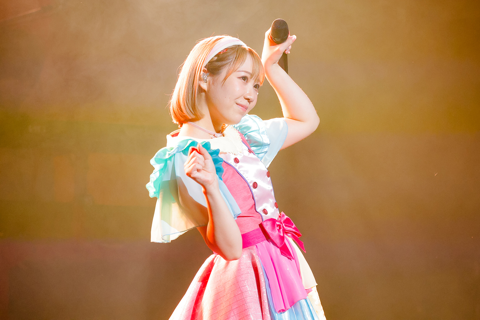 人気アイドル・mona初の“リアル”ワンマンライブ“LAWSON presents