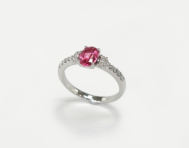 ピンクスピネルリング ホットピンク 0.83ct Pt900 ジュエリープラザ