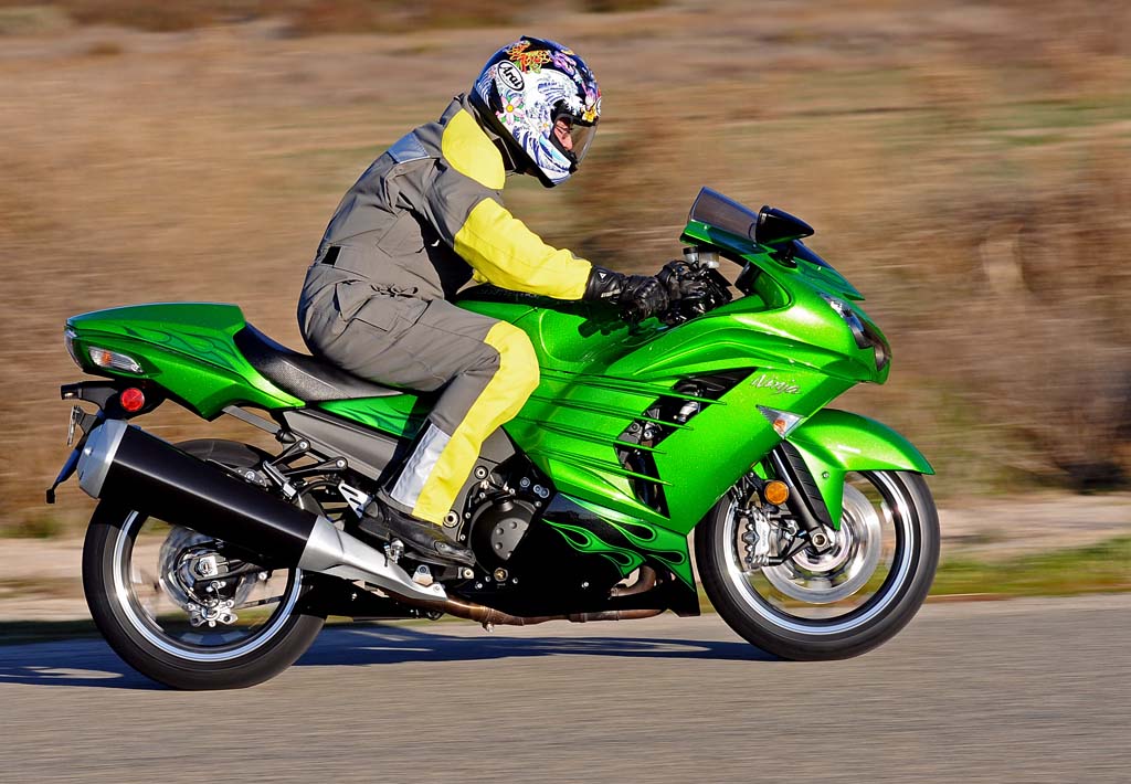 2012 Kawasaki Ninja ZX-14R: MD Ride Review, Part 1 (with dyno