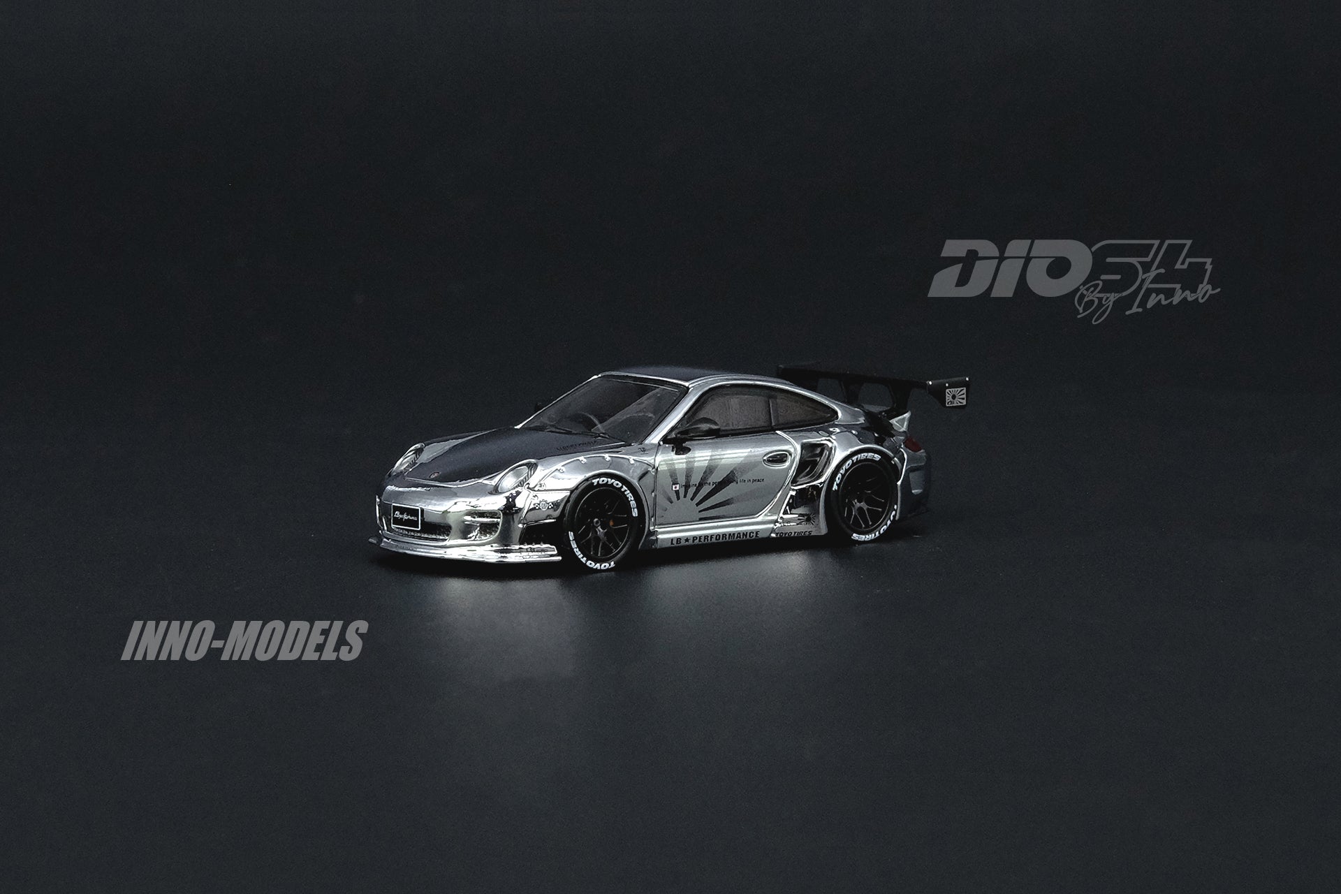 INNO Models 1:64 Liberty Walk Auto Salon Diorama Set with 1/64