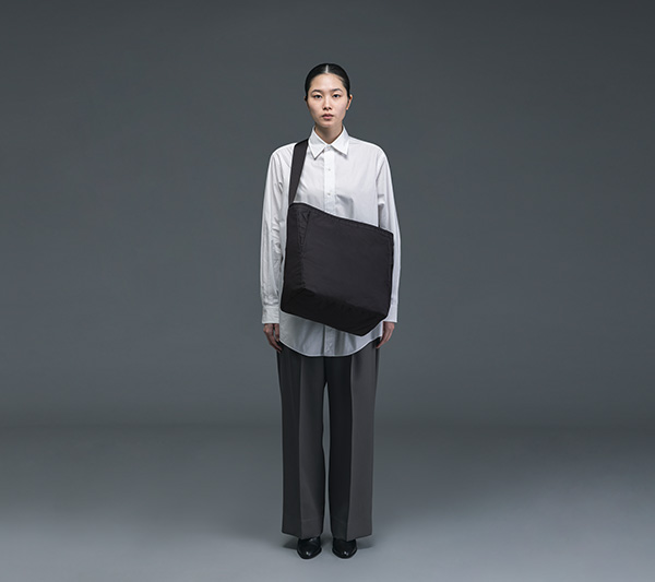 SHOULDER STANDARD HEXA M BLACK | STANDARD | PRODUCTS | MONOLITH