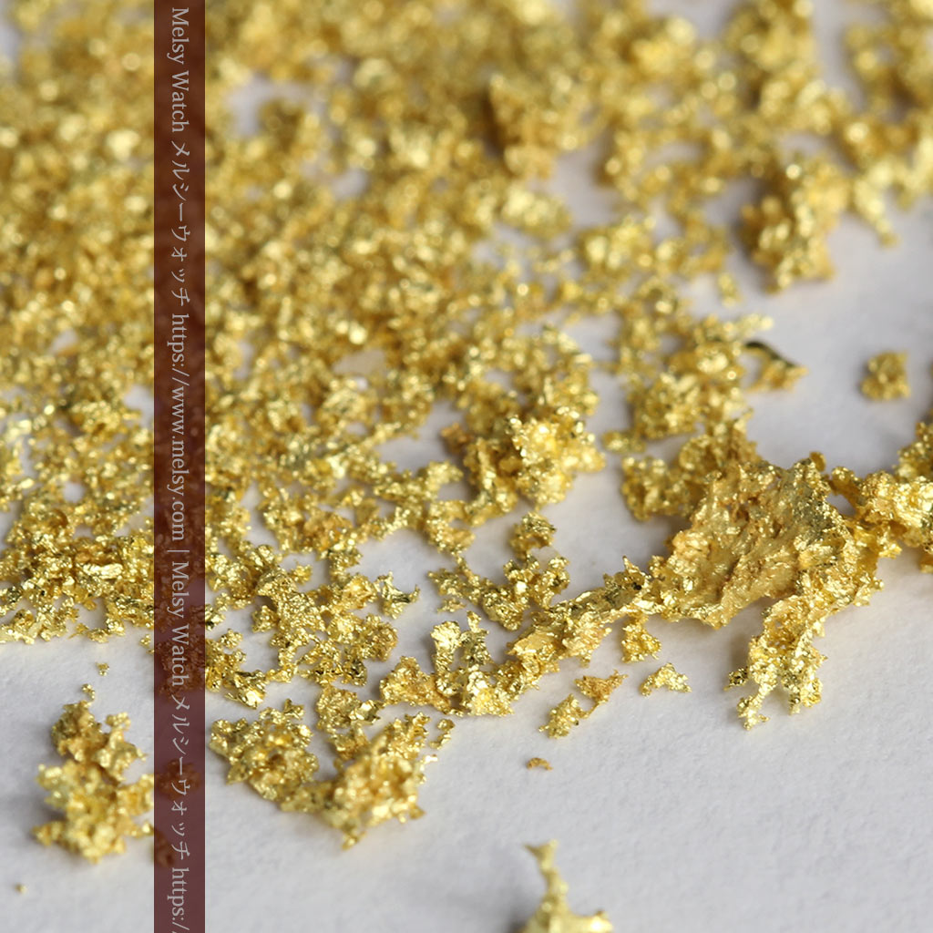 1.36gの細かな砂金と小さな粒のビクトリア州産自然金（販売済み