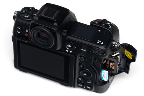 おすすめのメモリーカード： ニコン Z8 [SDXC] | メモリーカード先生