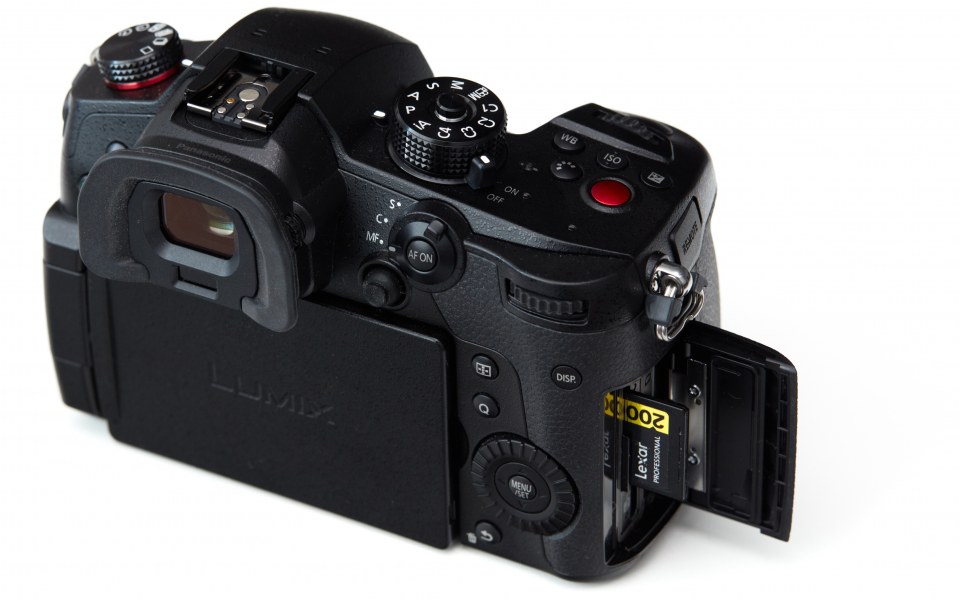 おすすめのメモリーカード： パナソニック Lumix GH5 II | メモリー