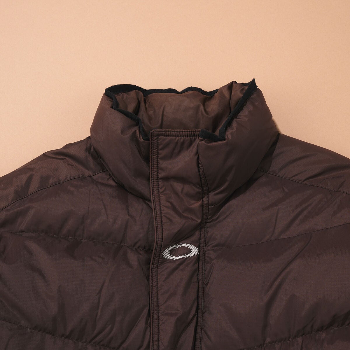 持っているダウンはこの1着だけ。2000年代「オークリー」のエッジの