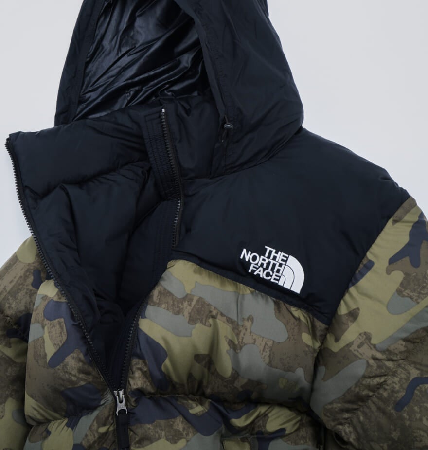 ザ・ノース・フェイス」の街に映える大人のカラーダウン6選