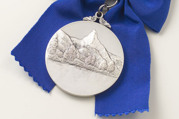 メダル・勲章 | 松本徽章工業株式会社