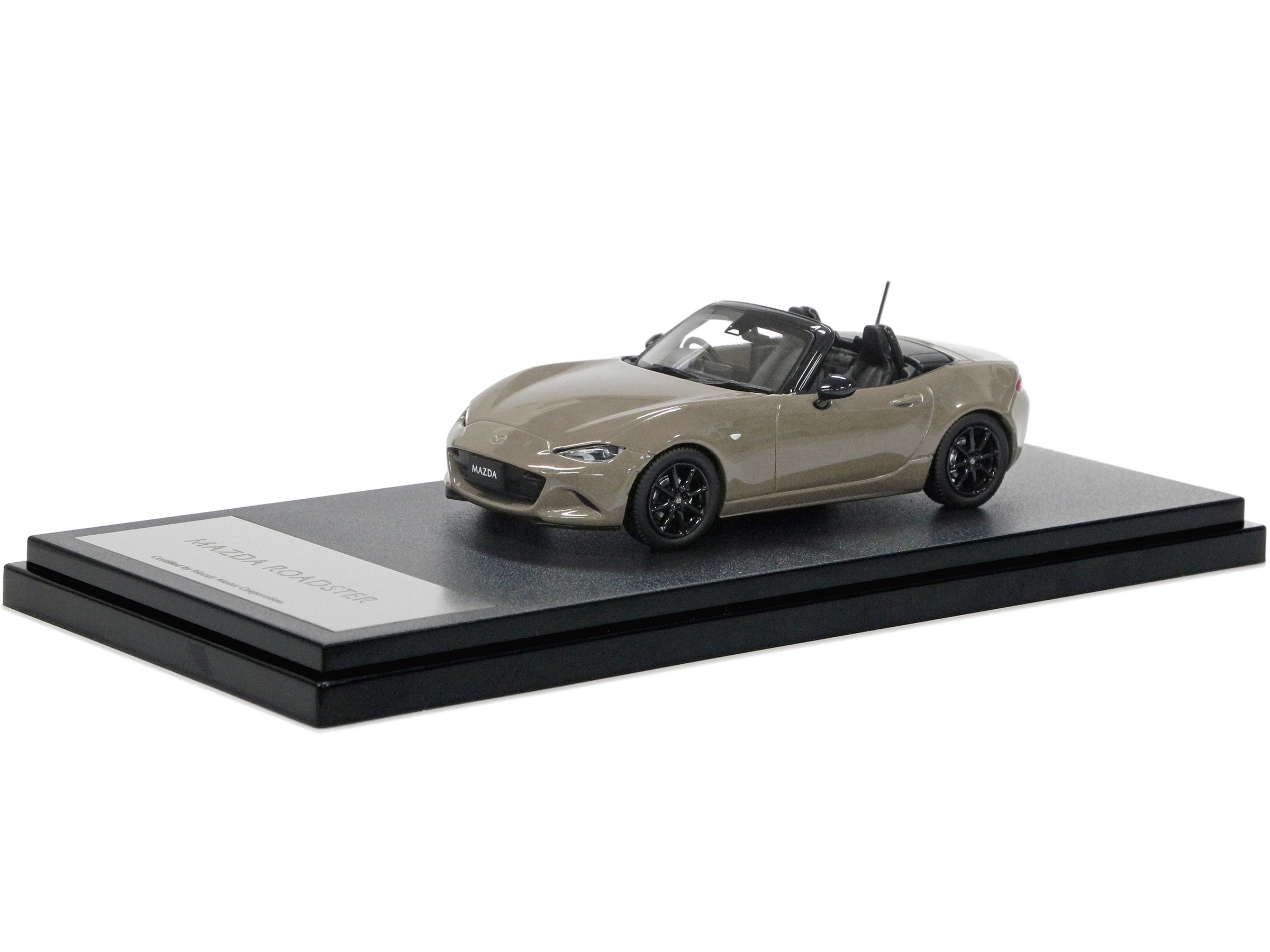 ROADSTER S Leather Package（2024） モデルカー 1/43
