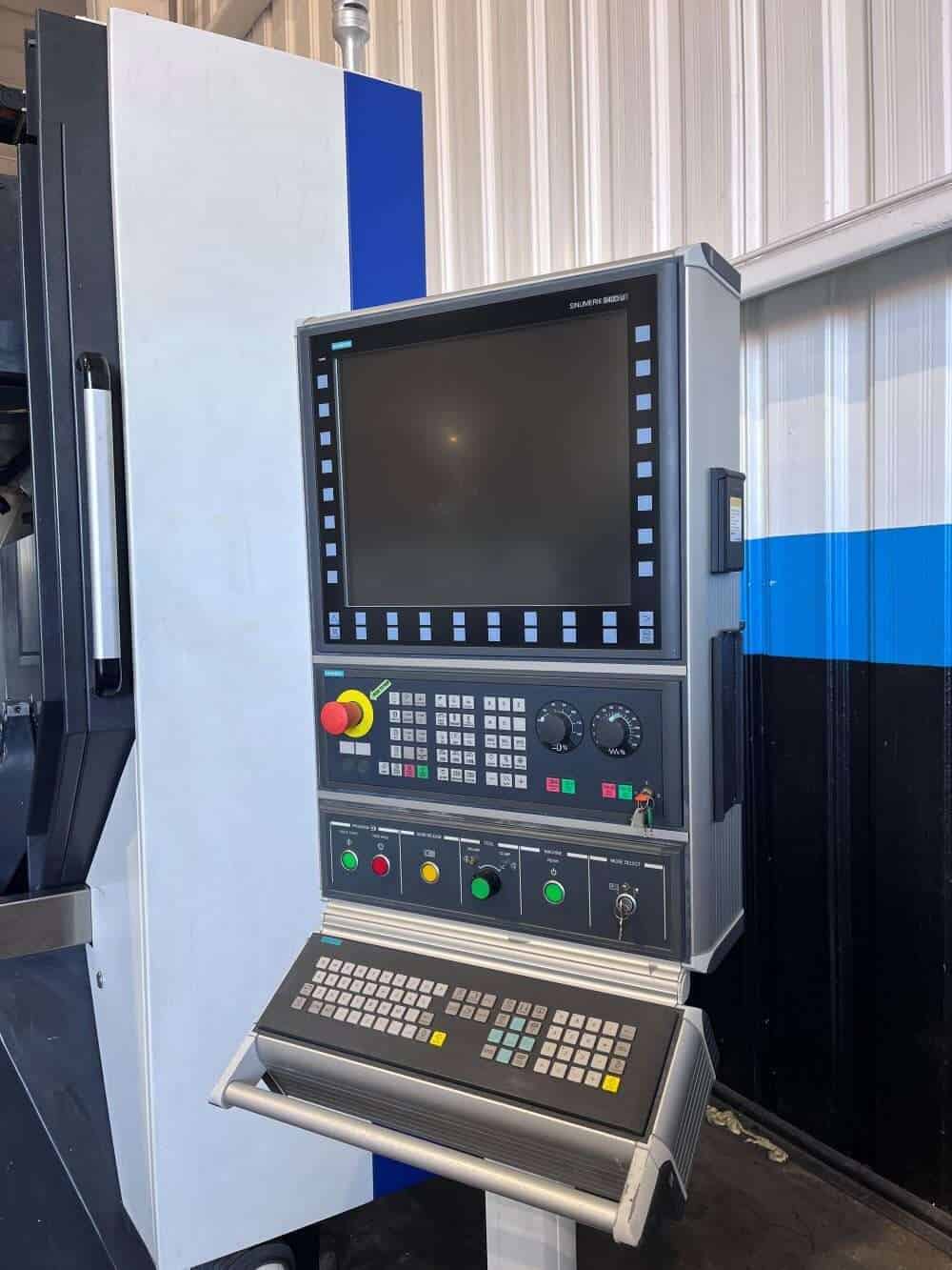 Used Hyundai Wia XF6300 5 Axis CNC Vertical Machining Center